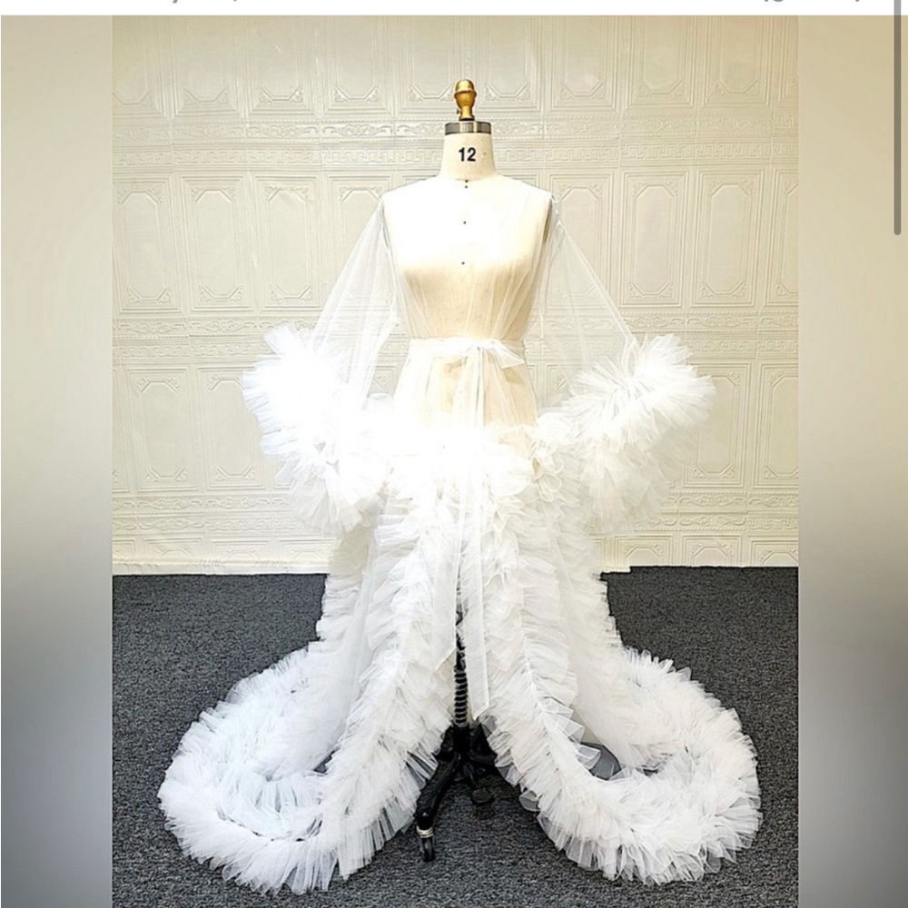 Bridal Robe with ruffles. Gorgeous